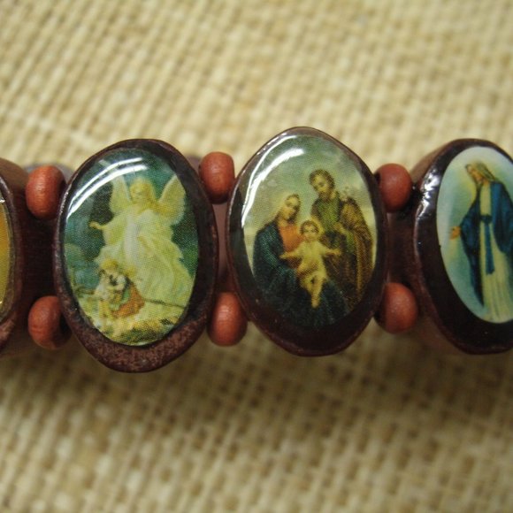 Handmade Wood Religious Pictures Bracelet - Picture 14 of 16